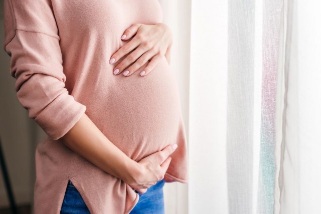 Potvrđena veća stopa prevremenog porođaja kod kovid trudnica